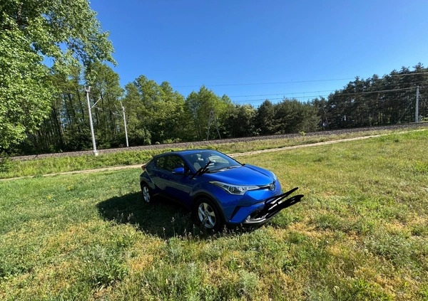 Toyota C-HR cena 77600 przebieg: 115200, rok produkcji 2018 z Konin małe 781